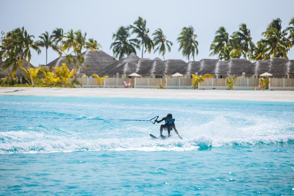 SUN SIYAM IRU VELI - 52