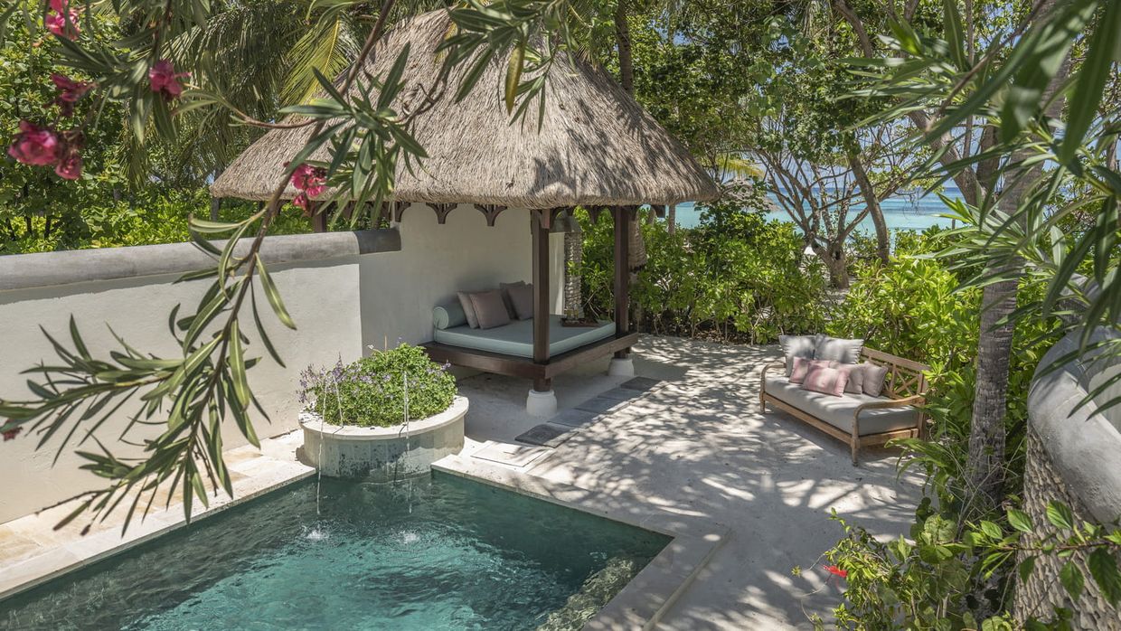 FOUR SEASONS RESORT MALDIVES AT KUDA HURAA - 4