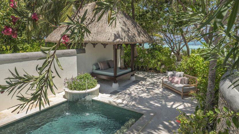 FOUR SEASONS RESORT MALDIVES AT KUDA HURAA - 4