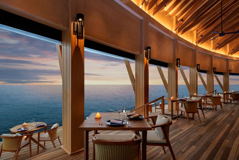 HILTON MALDIVES AMINGIRI RESORT & SPA - 4