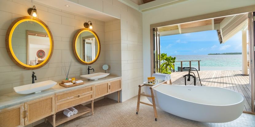 MILAIDHOO ISLAND RESORT (only for child 8+) - 3
