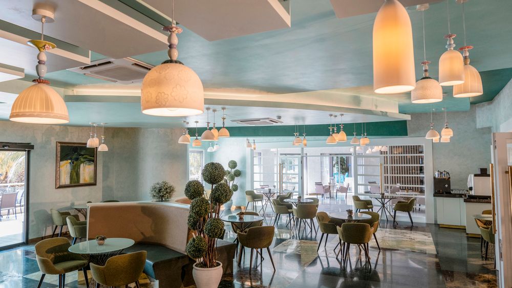 Royal Wings Hotel - 94