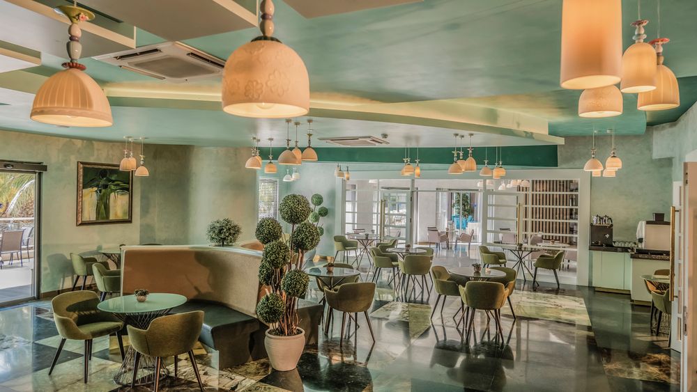 Royal Wings Hotel - 93