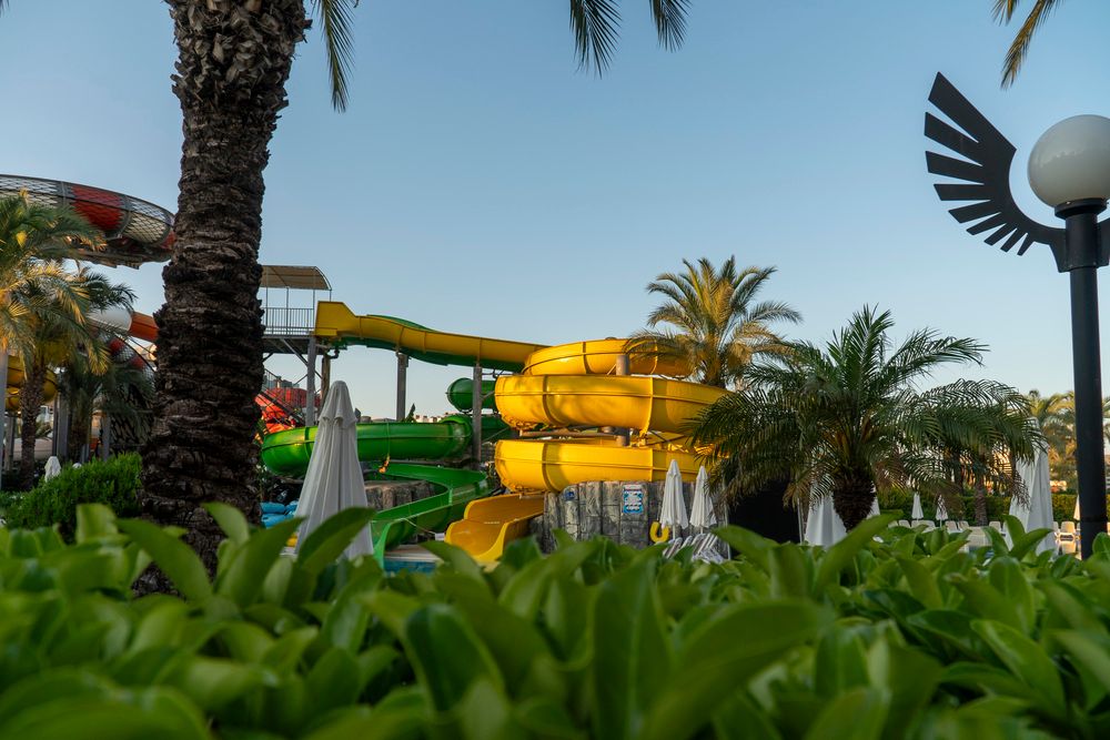 Royal Wings Hotel - 82