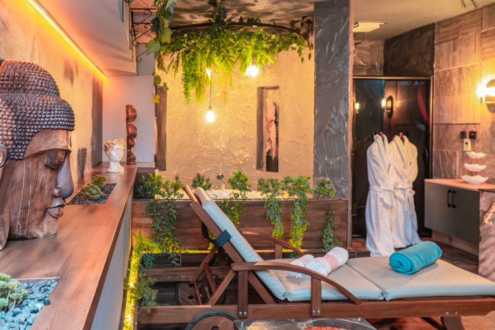 Royal Wings Hotel - 69