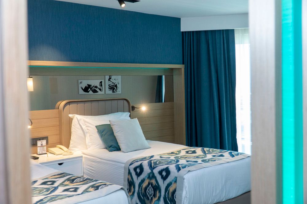 Royal Wings Hotel - 58