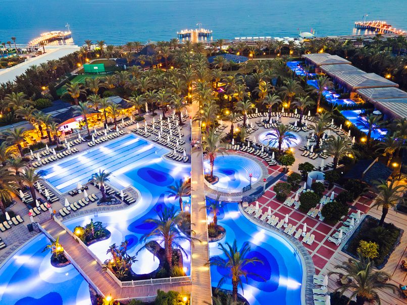 Royal Wings Hotel - 5