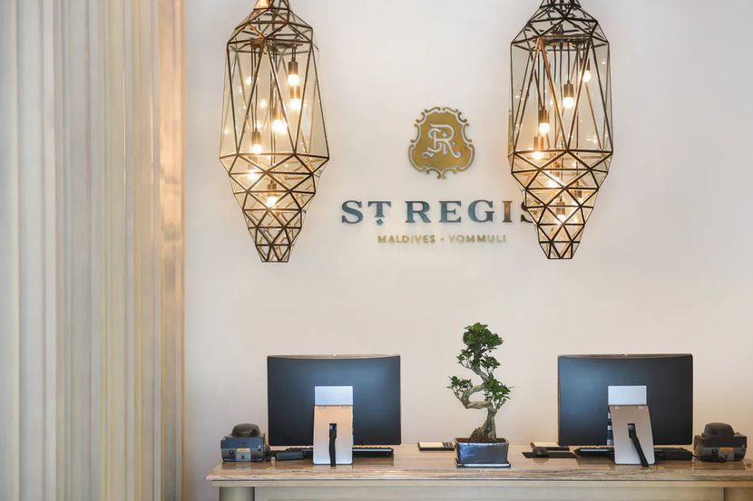 THE ST. REGIS MALDIVES VOMMULI RESORT - 2