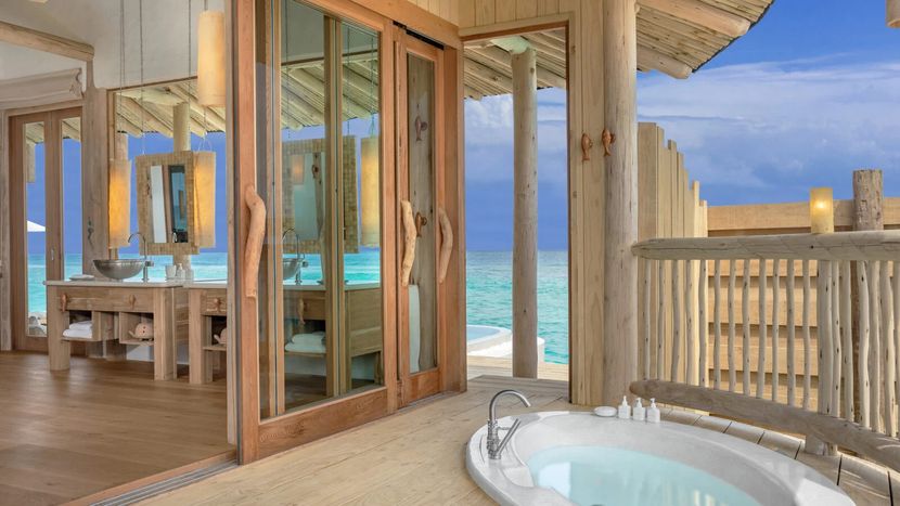 SONEVA FUSHI - 4