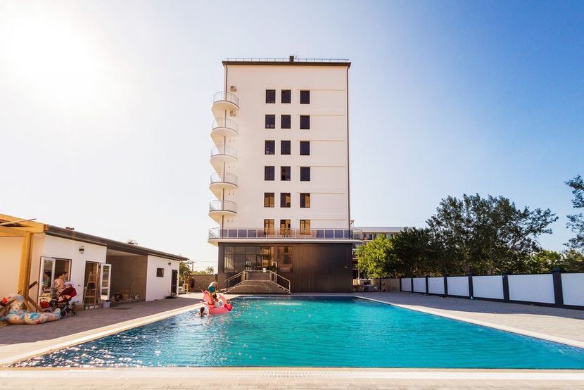 FAMILY PRIDE INN, гостиничный комплекс - 3