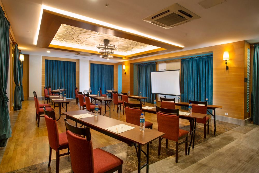 Sherwood Exclusive Lara - 63