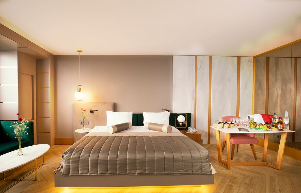 Sherwood Exclusive Lara - 82