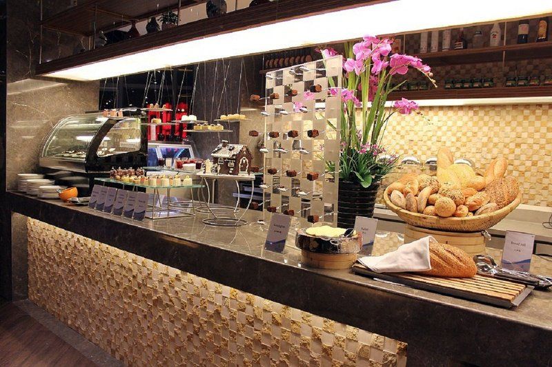 GRAND SKYLIGHT INTERNATIONAL HOTEL - 32