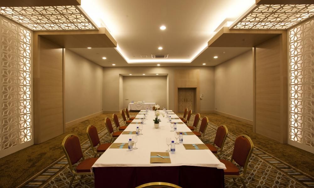 Royal Holiday Palace - 36