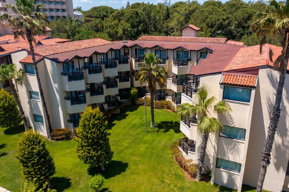 Bellis Deluxe Hotel - 11