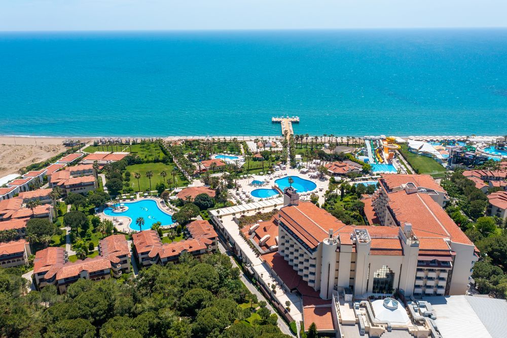 Bellis Deluxe Hotel - 9