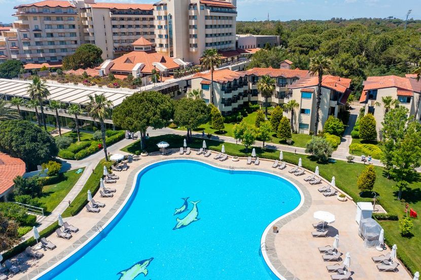 Bellis Deluxe Hotel - 1