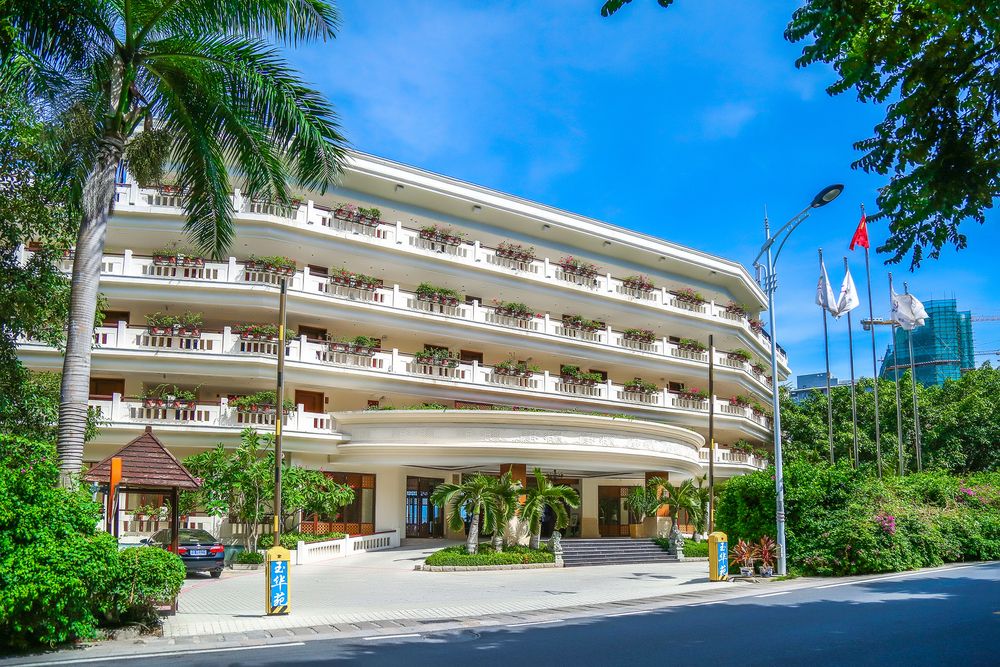 SANYA YUHUAYUAN SEAVIEW HOTEL - 1