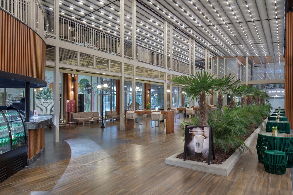 Nirvana Cosmopolitan - 36