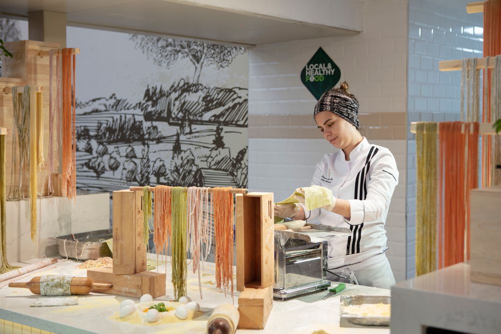 Nirvana Cosmopolitan - 18