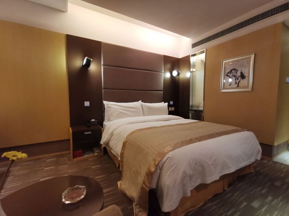 XINHUA INTERNATIONAL HOTEL CHENGDU - 13