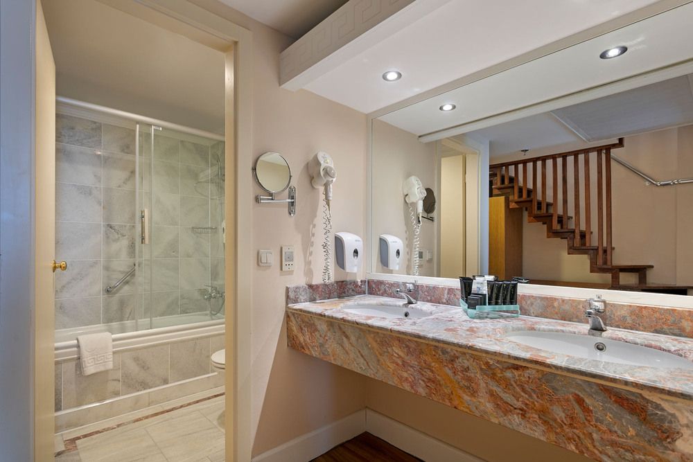 Dobedan World Palace - 50