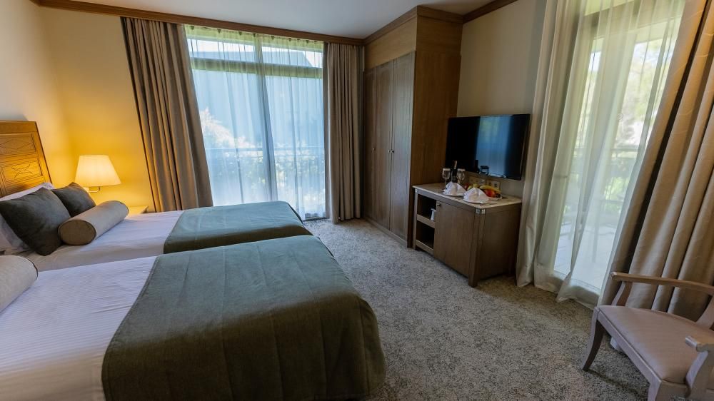 Gloria Verde Resort - 81