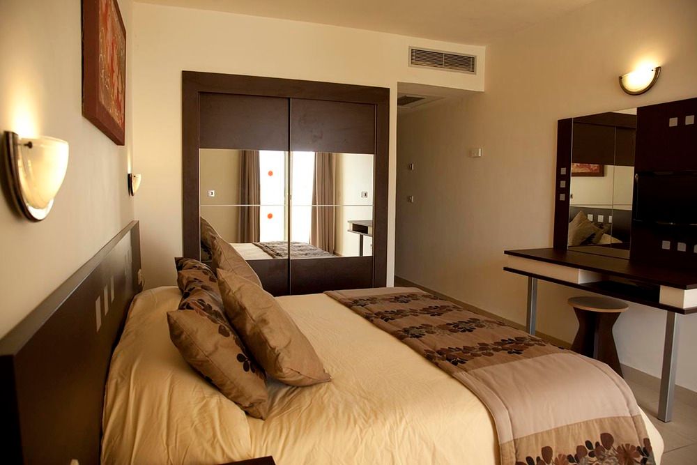 CLUB NOVOSTAR DAR KHAYAM - 54