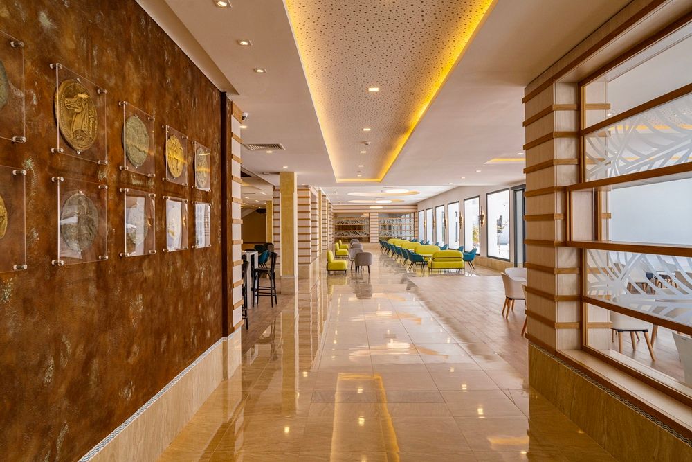 CLUB NOVOSTAR DAR KHAYAM - 48