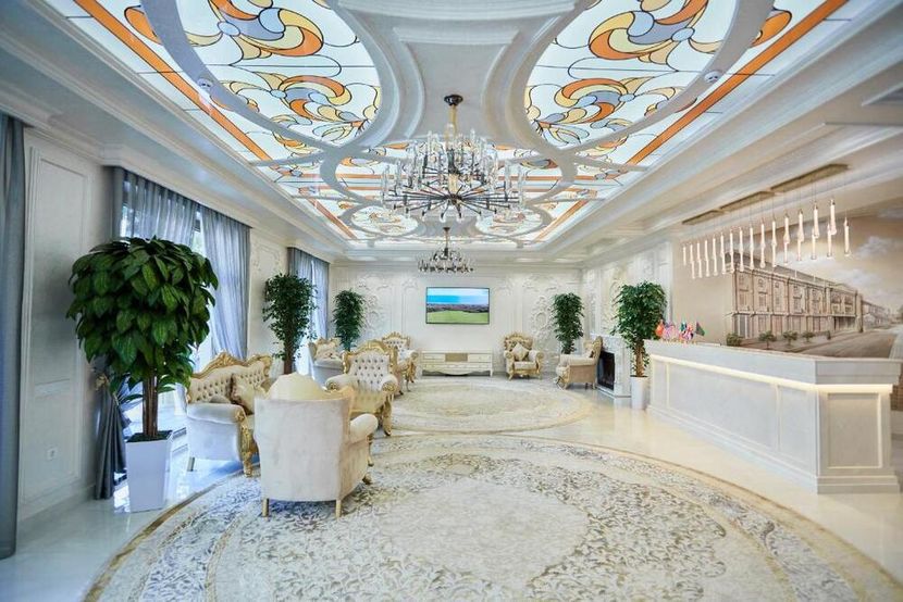 ROYAL HOTEL - 4