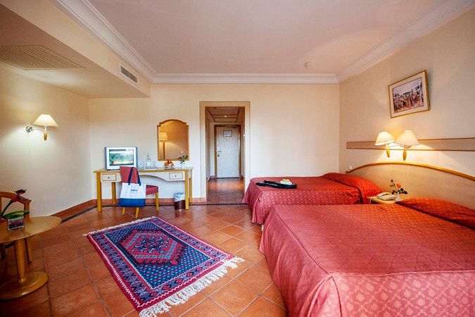 MEDINA BELISAIRE & THALASSO - 32