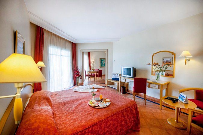 MEDINA BELISAIRE & THALASSO - 33