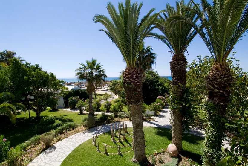 THE ORANGERS BEACH RESORT & BUNGALOW - 1