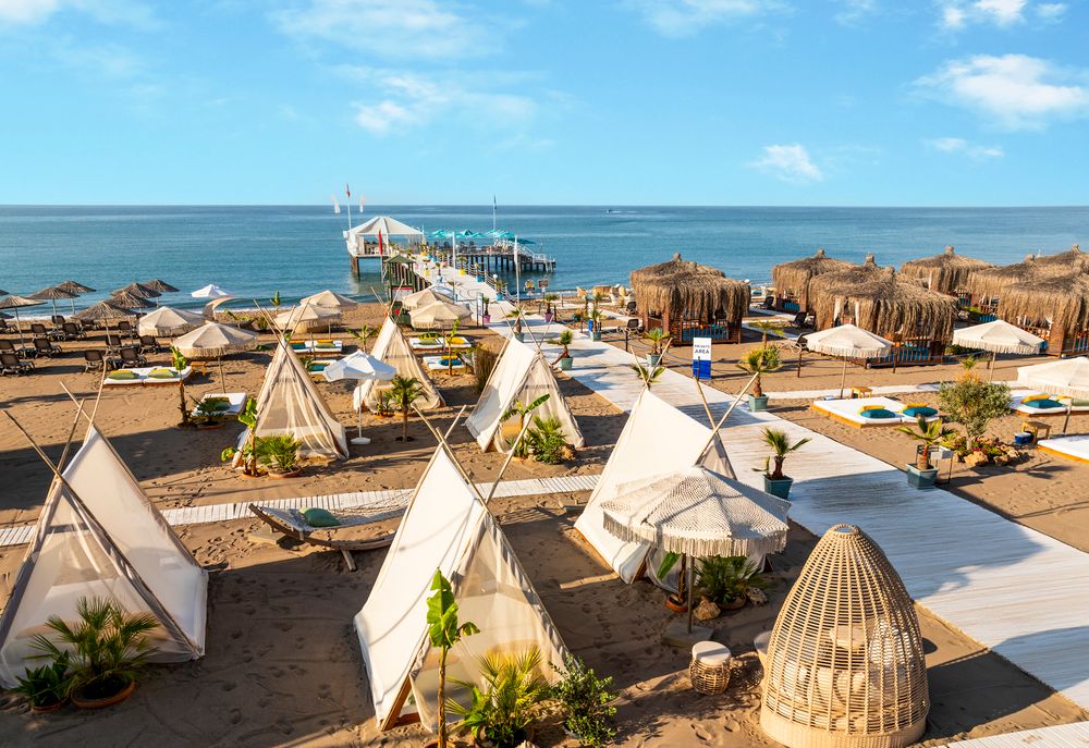 Concorde De Luxe Resort - 13