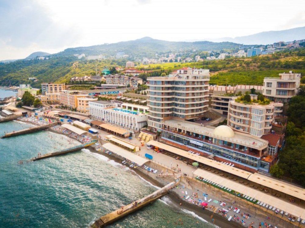 ЛИВАДИЙСКИЙ, спа-отель - 1