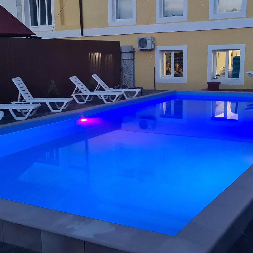 ТРИ СОСНЫ, гостиница - 4