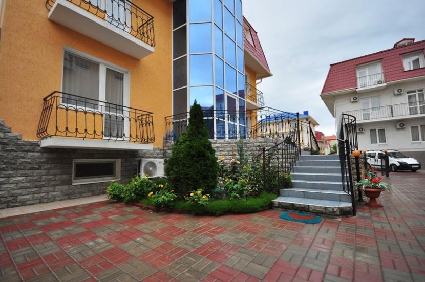 ФЕНИКС (бывш. СОН), отель - 2