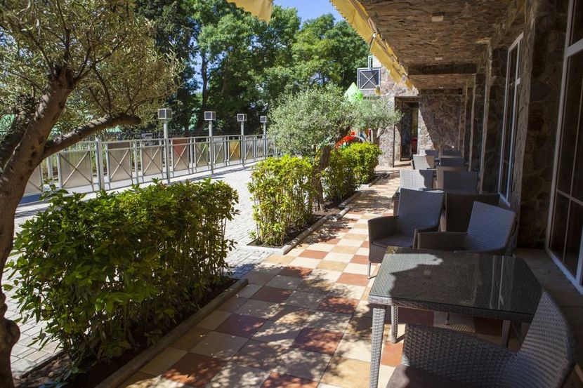 ВИЛЛА ОЛИВА-АРТ, отель (Утес) - 4