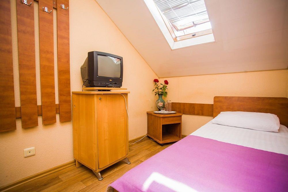 КРЫМСКИЕ ЗОРИ, санаторий (Алушта) - 14