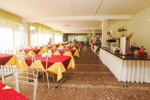 ГЕЛЕНДЖИКСКАЯ БУХТА, пансионат - 14