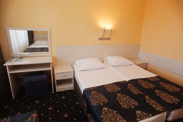 ГЕЛЕНДЖИКСКАЯ БУХТА, пансионат - 21