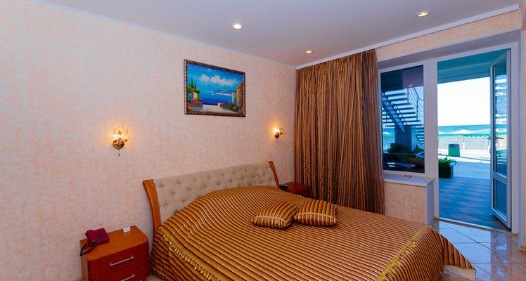 БЕЛЫЙ ГРИФОН, дайвинг центр - 37