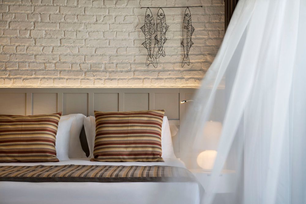 Acanthus & Cennet Barut Collection - 109