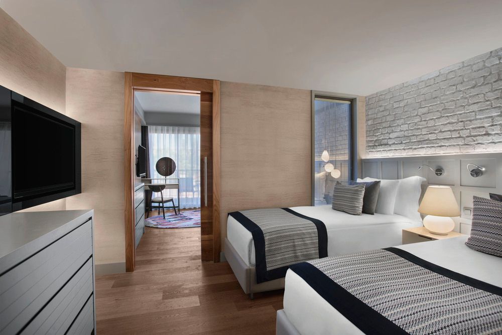 Acanthus & Cennet Barut Collection - 103