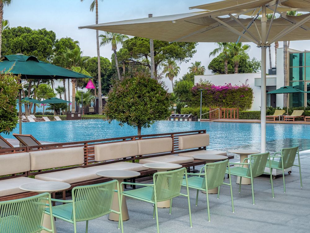 Acanthus & Cennet Barut Collection - 72