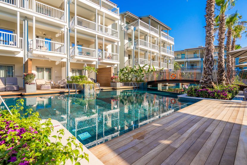 Lara Barut Collection - 4