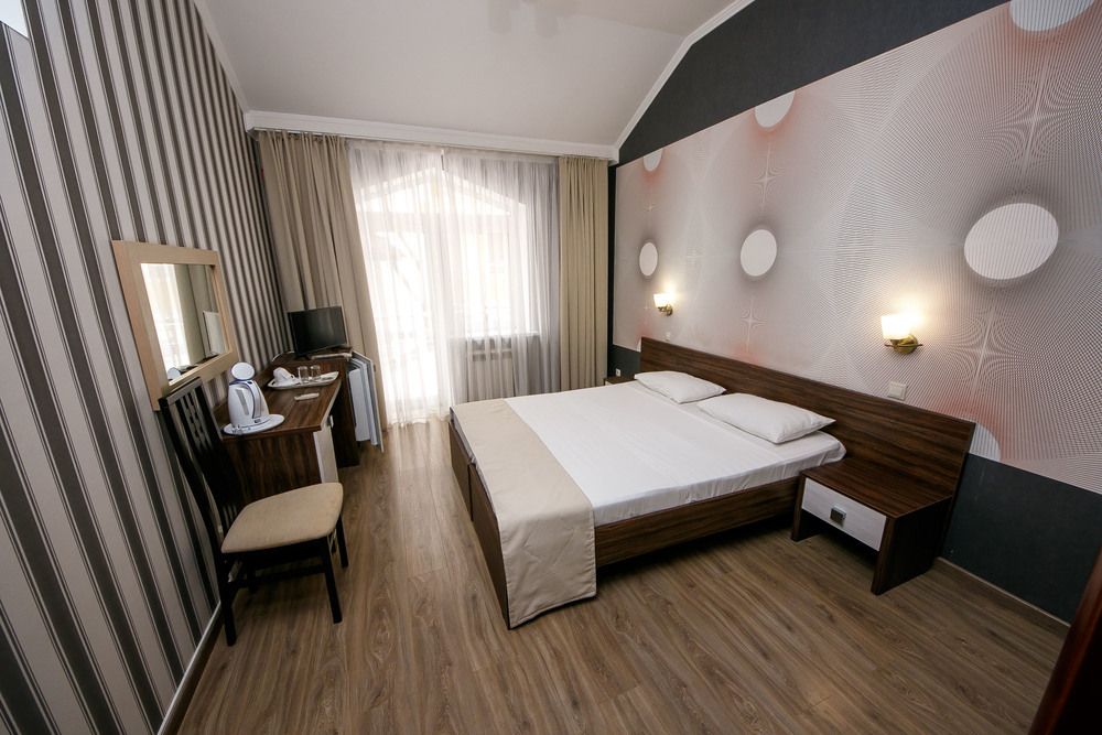 ФЕЕРИЯ, гостиница - 43