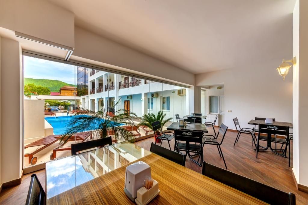 АЗАРИЯ, гостиница - 13