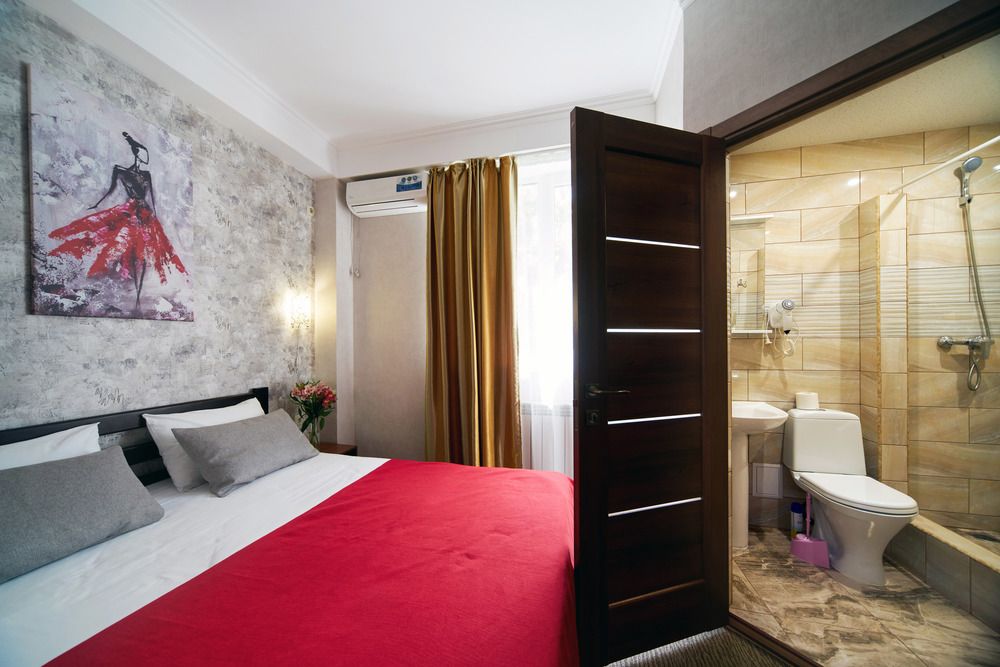 КРЫМСКАЯ НИЦЦА, гостевой дом - 49