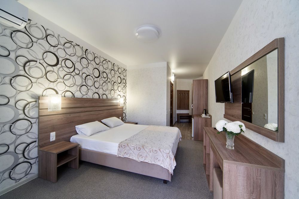 КРЫМСКАЯ НИЦЦА, гостевой дом - 41